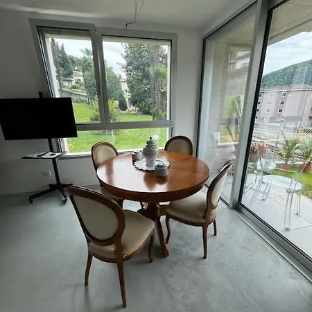 Neue Gartenwohnung Mit Sicht Auf Den Luganersee Ponte Tresa Exterior photo