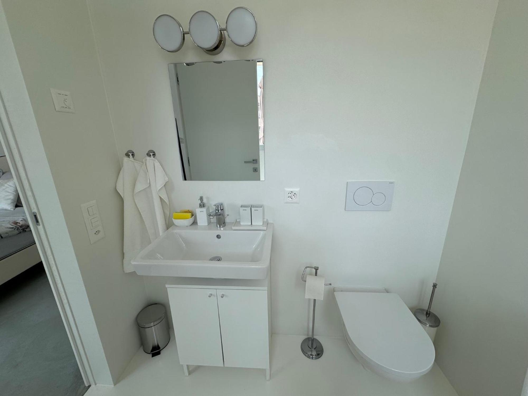 Neue Gartenwohnung Mit Sicht Auf Den Luganersee *